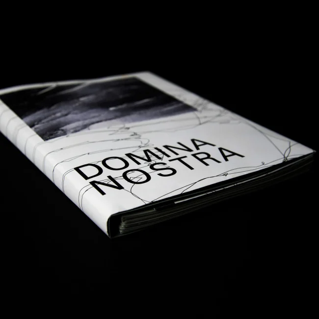 Domina Nostra - Libro chiuso