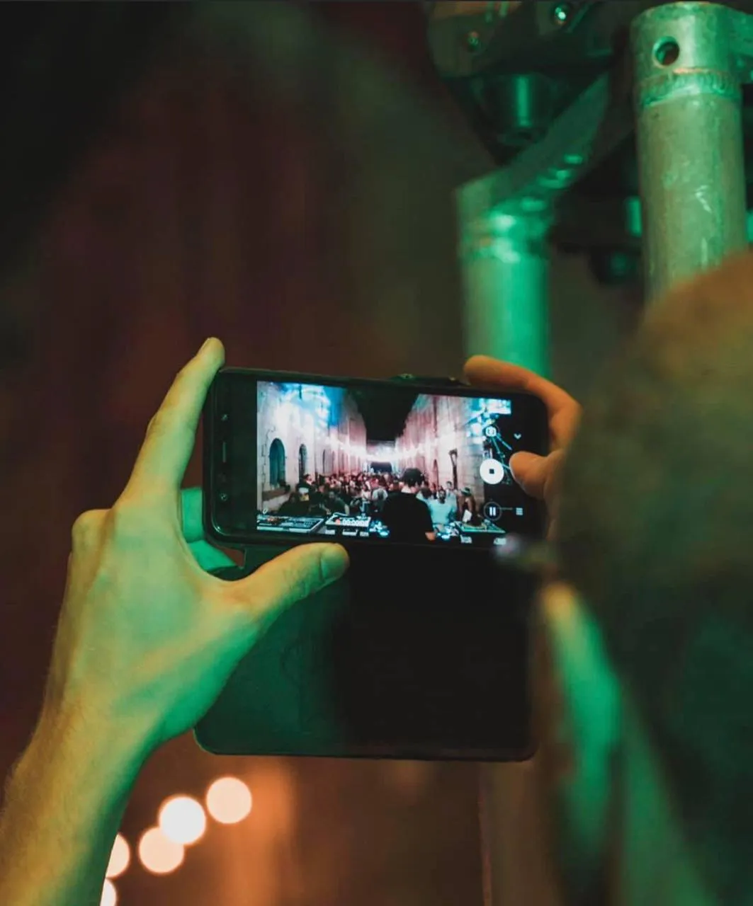 Live - Telefono che scatta
