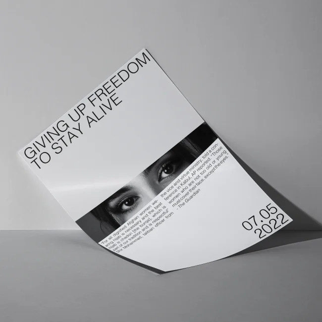 Manifesto Sociale - Locandina Giving Up Freedom To Stay Alive